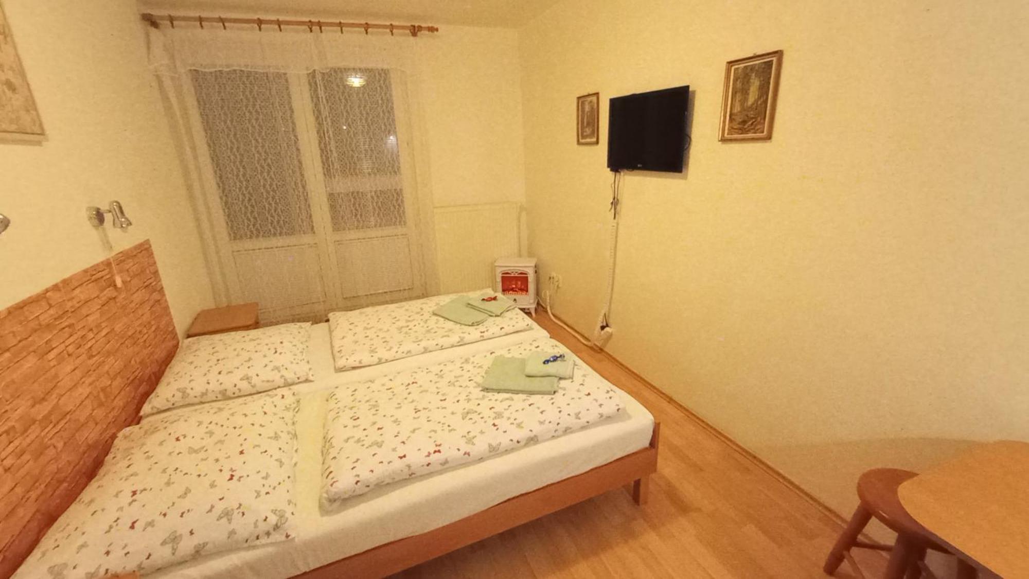 HannaH - Relax dom pod orechom - 2i rodinné štúdio so zdieľanou kuchyňou Trávnica Esterno foto